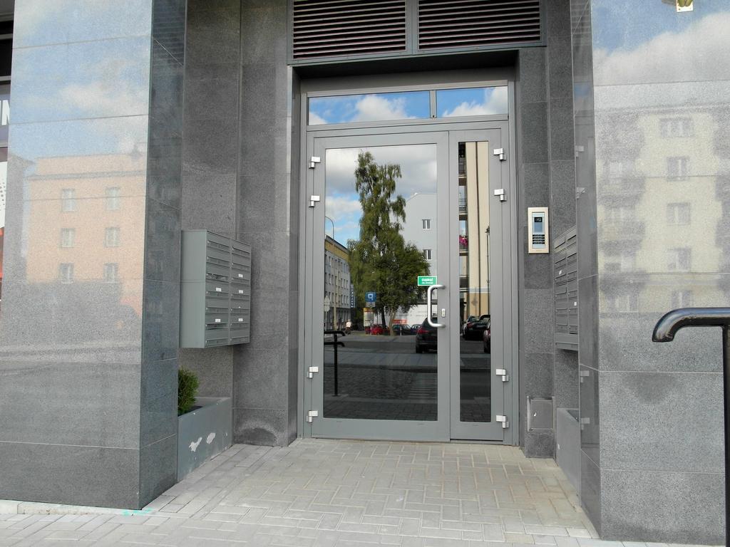Rint - Centrum Nowy Swiat Street Бялисток Стая снимка